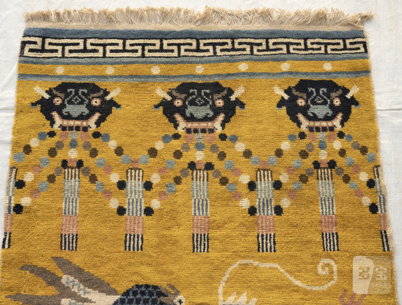 Column carpet, yellow ground, dragon and three demon heads - 图5